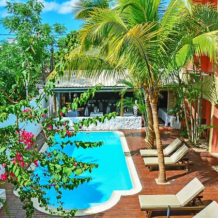 La Margarita Hotel Pointe aux Piments Exterior photo