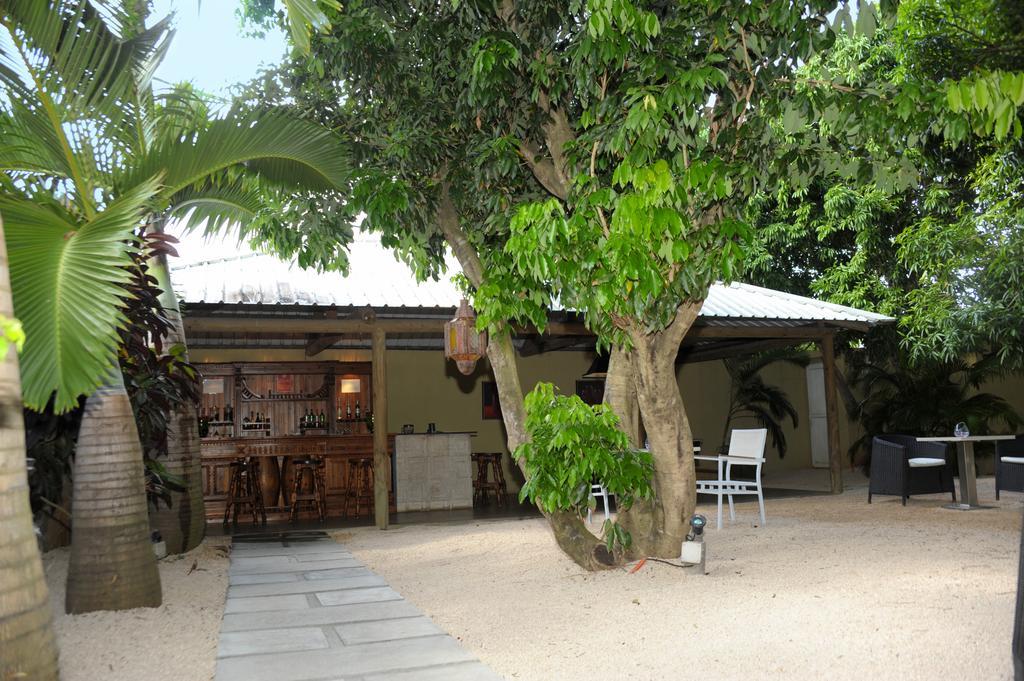La Margarita Hotel Pointe aux Piments Exterior photo