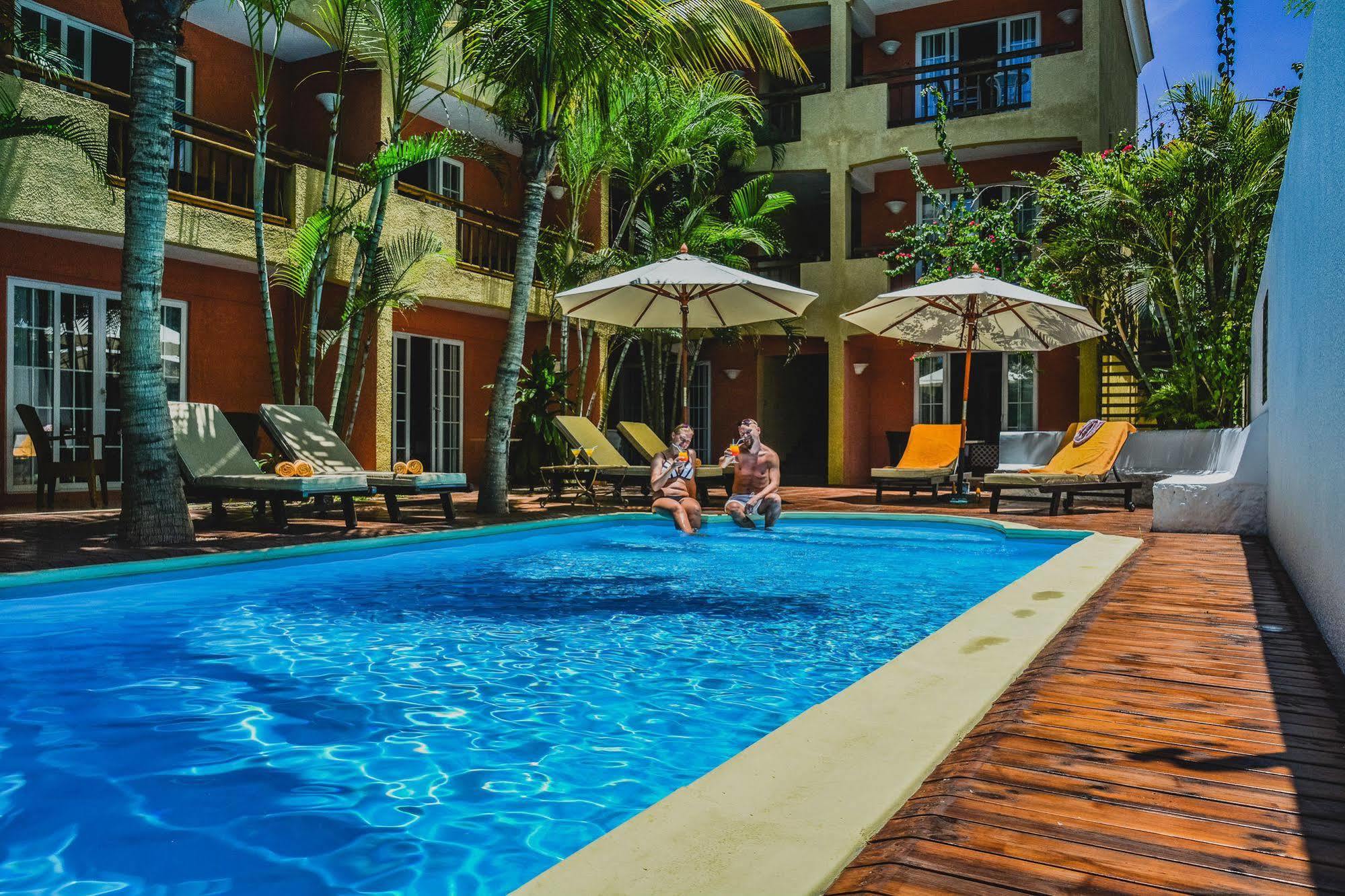 La Margarita Hotel Pointe aux Piments Exterior photo